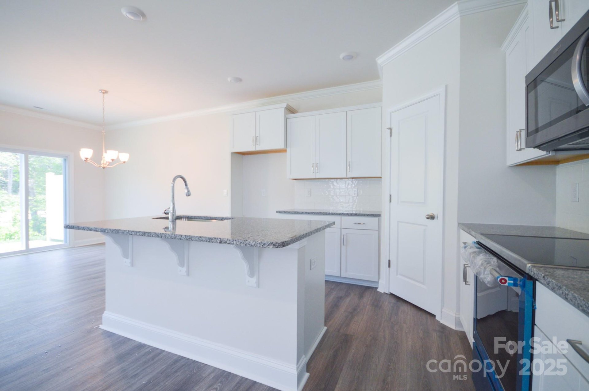 Property image 3 at 334 Creekview Road, Hendersonville, NC 28792