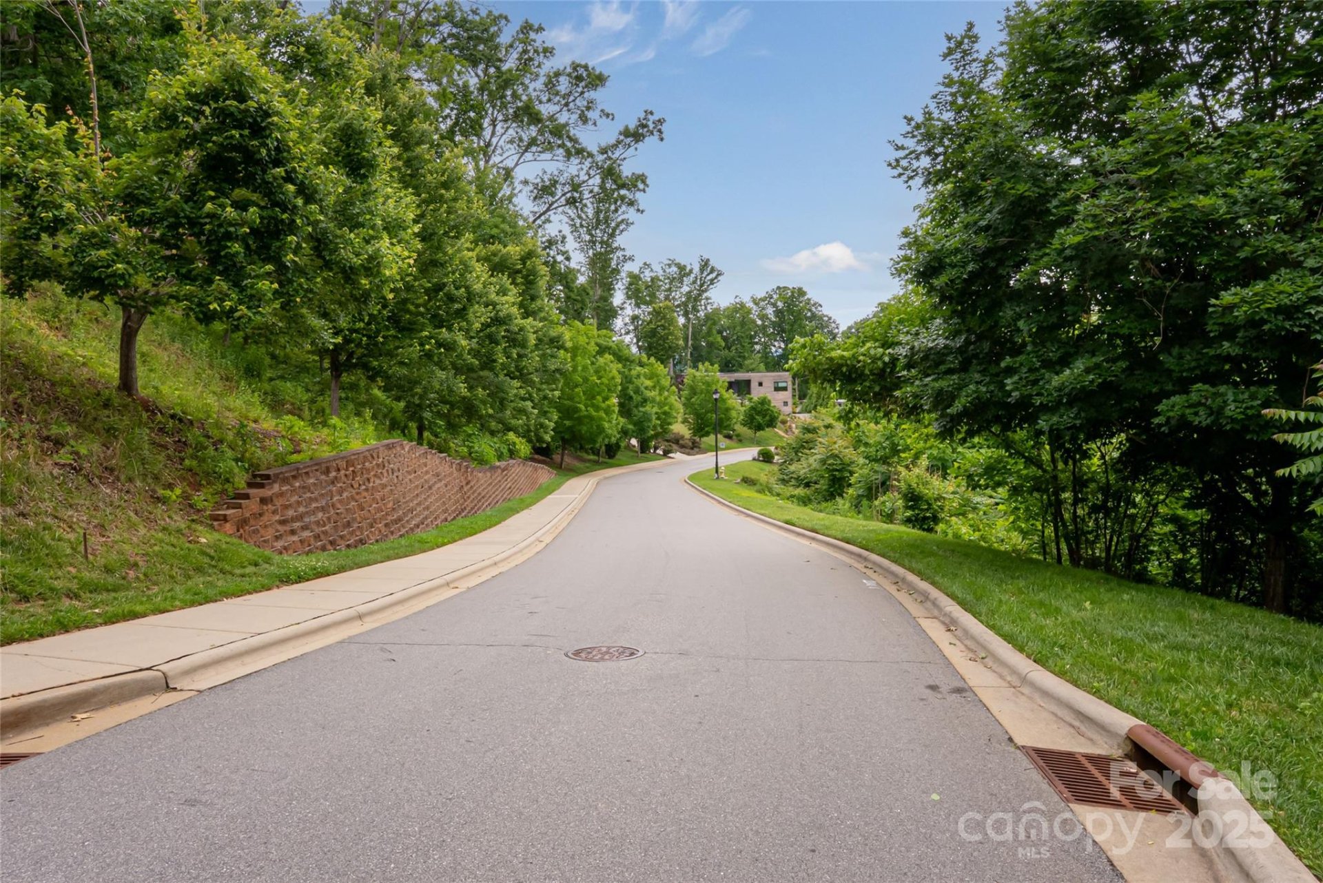 Property image 3 at 22 Samuel Ashe Drive, Asheville, NC 28805