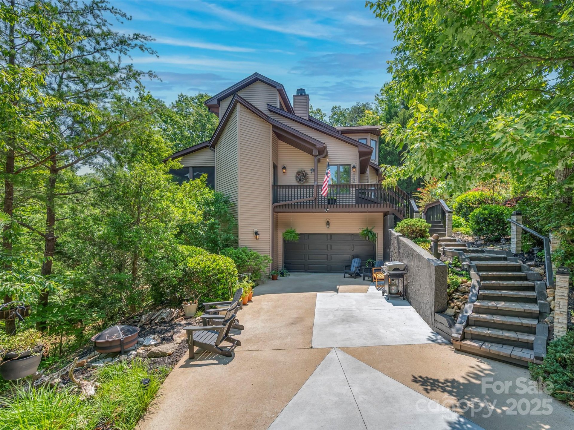 Property image 2 at 117 Eagles Crest Way, Lake Lure, NC 28746