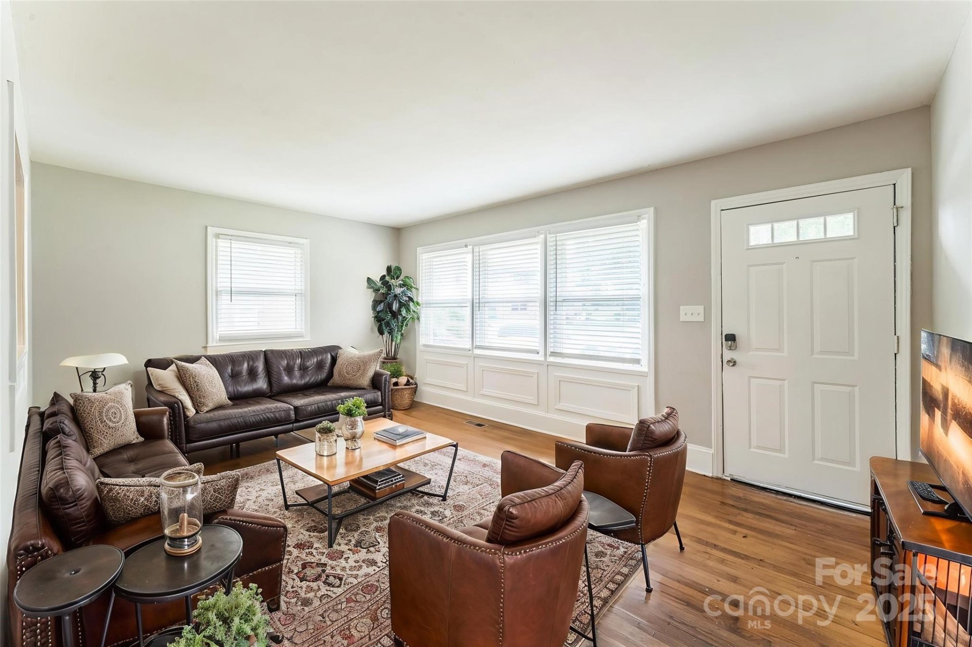 Property image 4 at 1631 Vancouver Drive, Charlotte, NC 28213