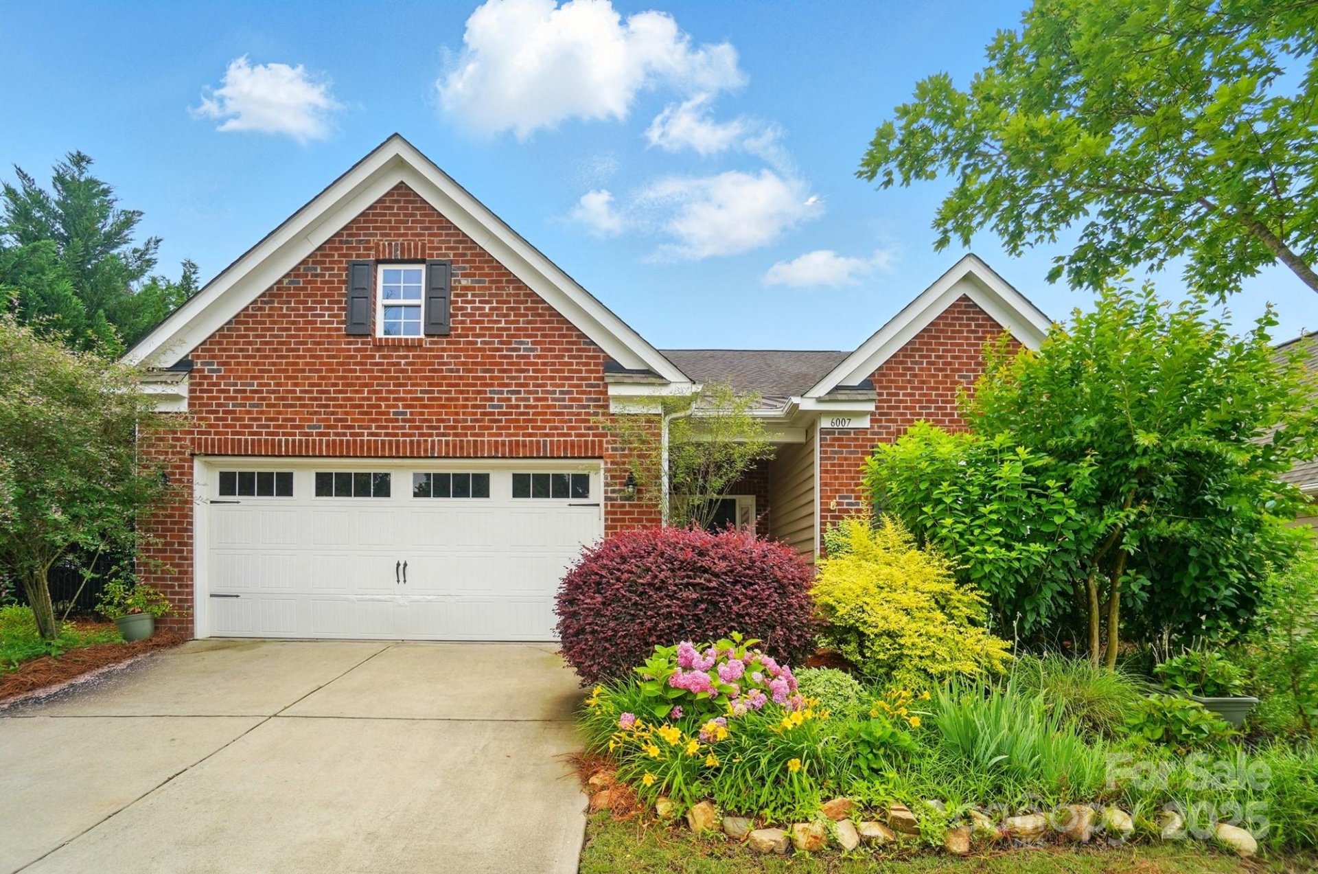 6007 Edinburgh Lane