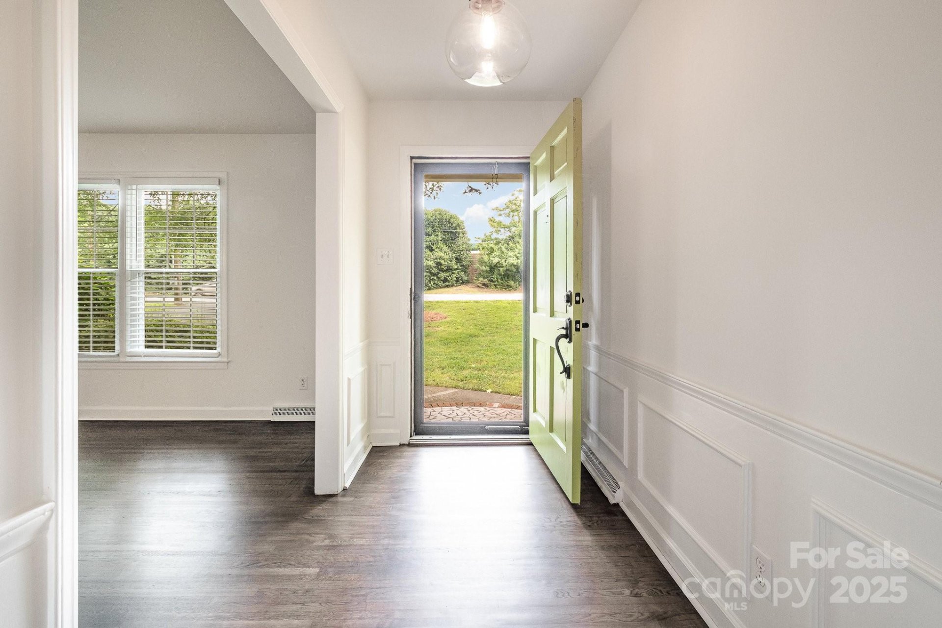 Property image 2 at 5926 Sharon Road, Charlotte, NC 28210