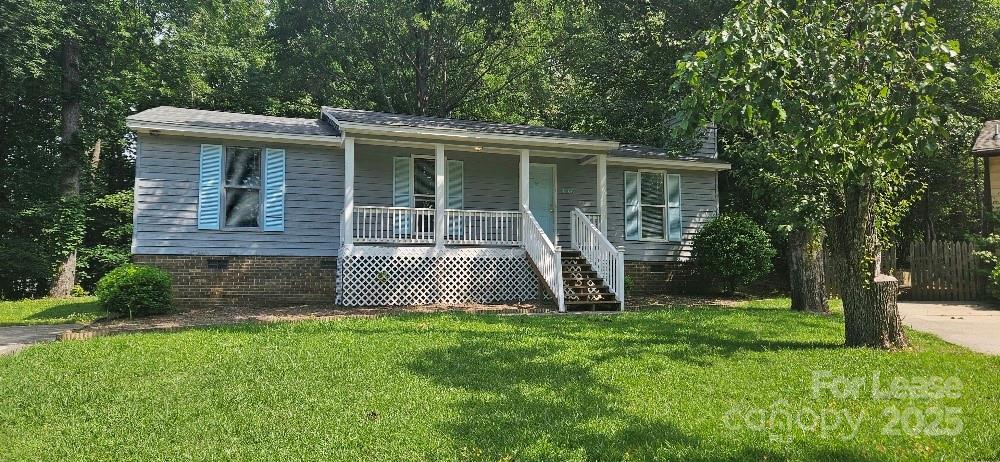 Mill Valley, Charlotte community