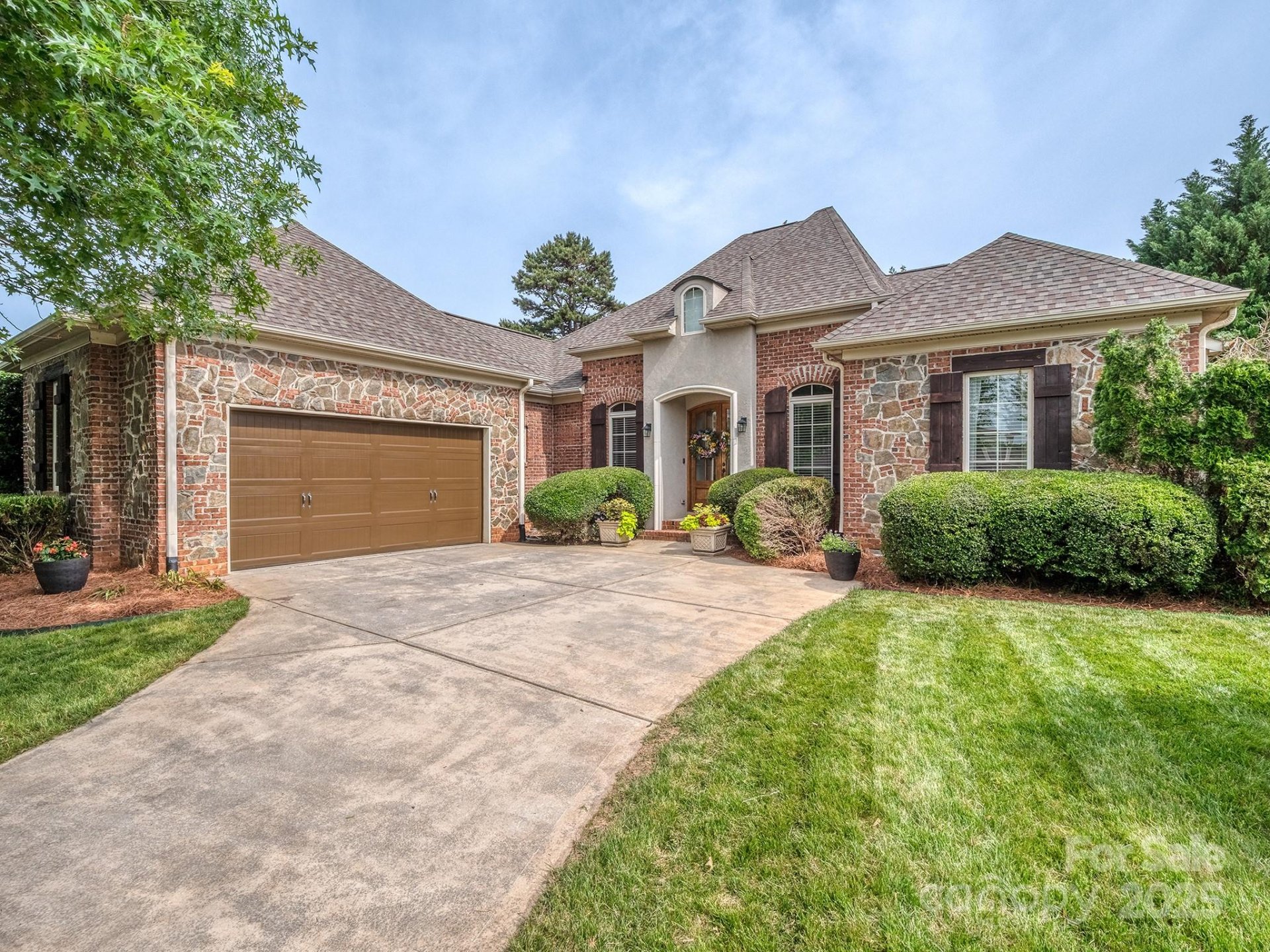 Property image 2 at 705 Woburn Abbey Drive, Fort Mill, SC 29715