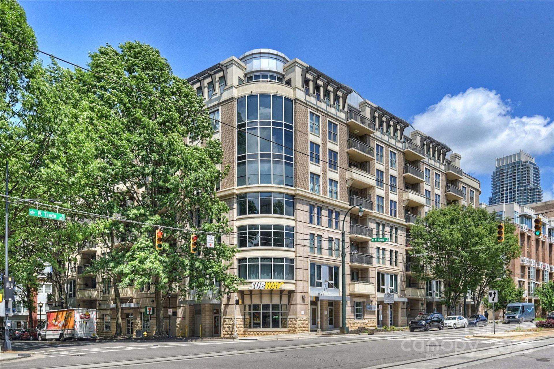 718 W Trade Street
