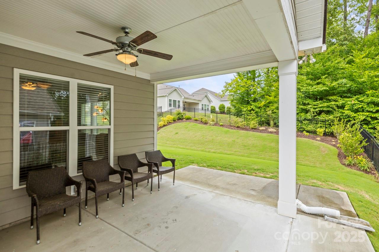 Property image 4 at 219 Broadleaf Drive, Denver, NC 28037
