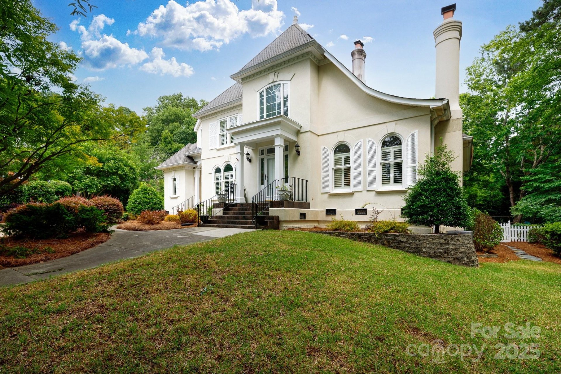 2972 Kaneland Court