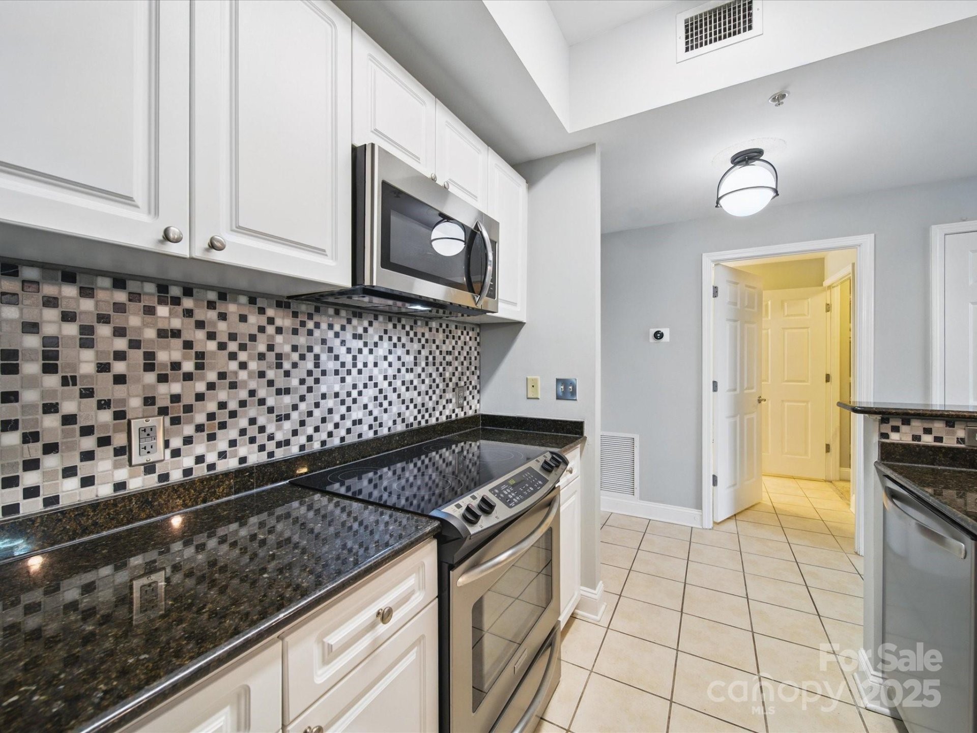 Property image 5 at 300 W 5th Street, Charlotte, NC 28202