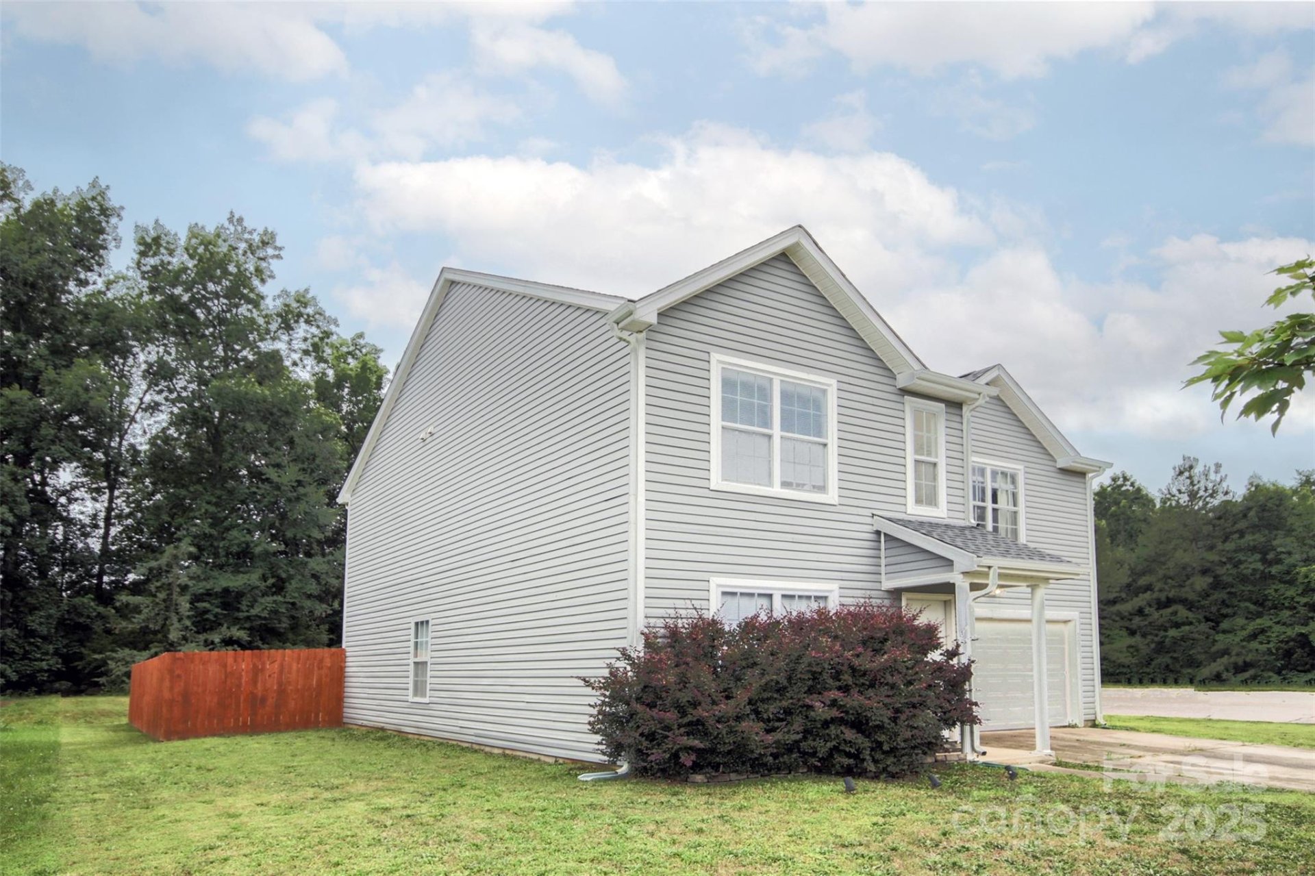 Property image 3 at 585 Gentle Breeze Lane, Rock Hill, SC 29730