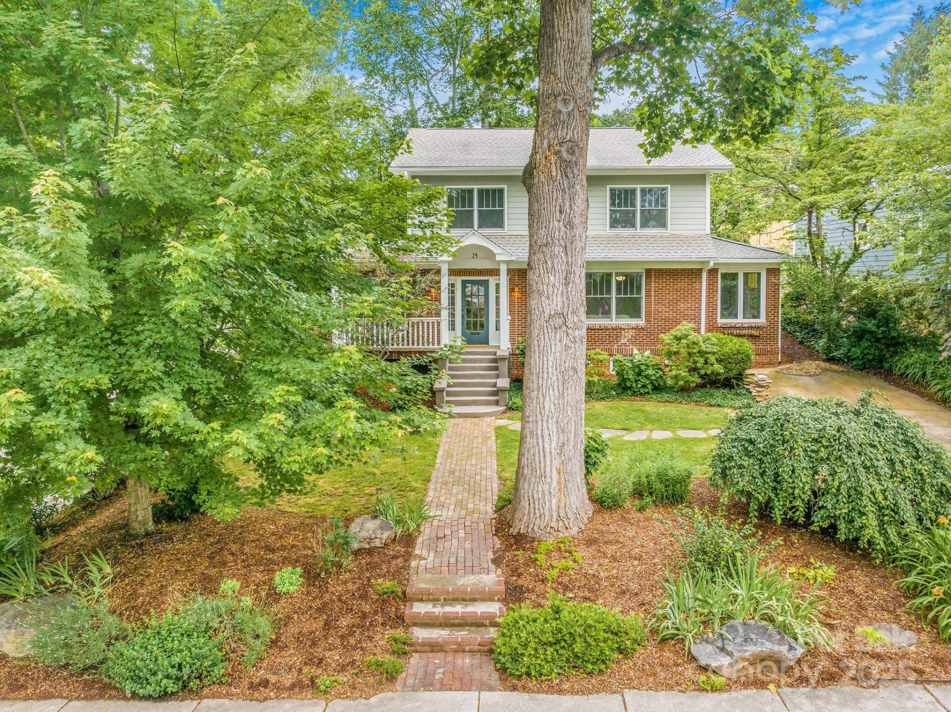 24 Warwick Road