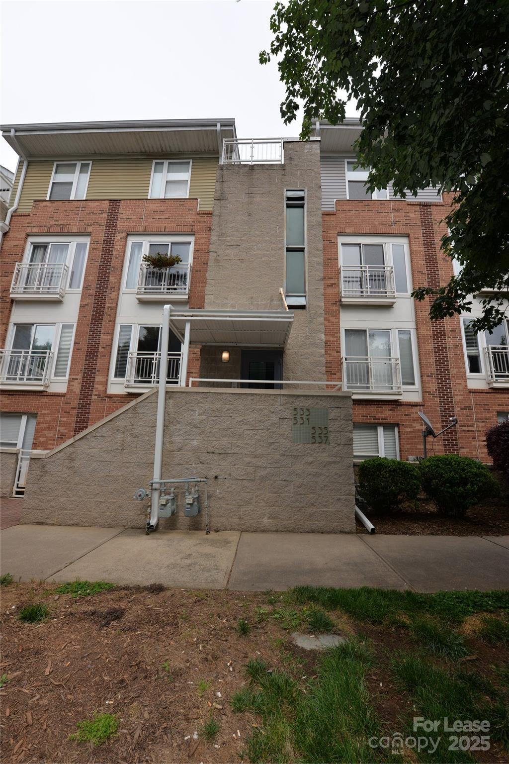 Property image 1 at 531 Donatello Avenue, Charlotte, NC 28205