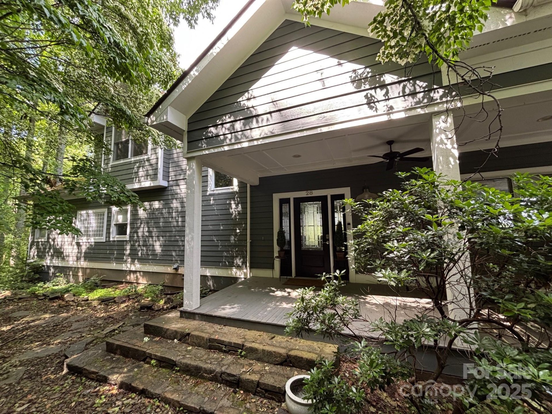 Mountain View Estates, Asheville Community