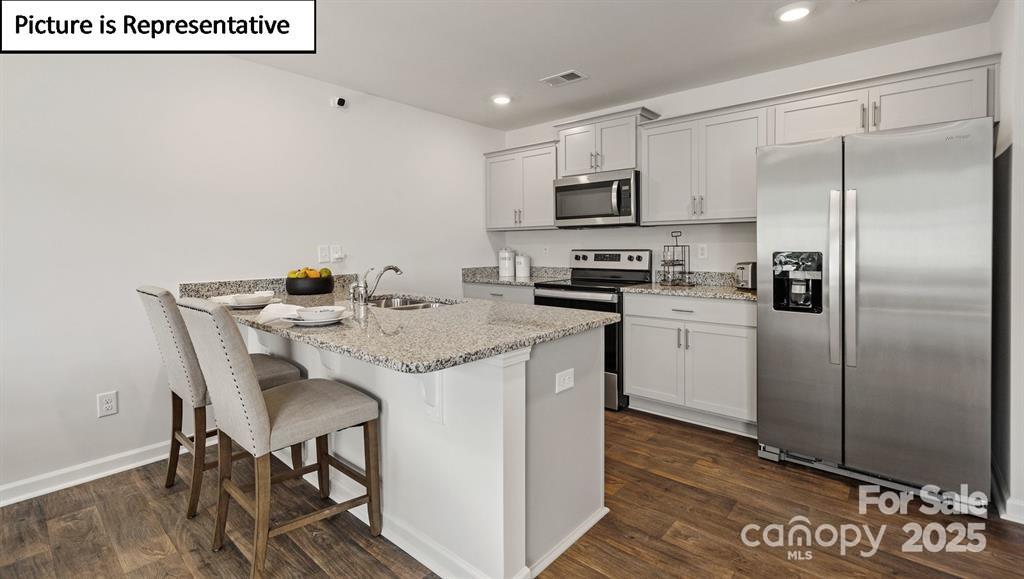Property image 3 at 5137 Hyrule Drive, Charlotte, NC 28262