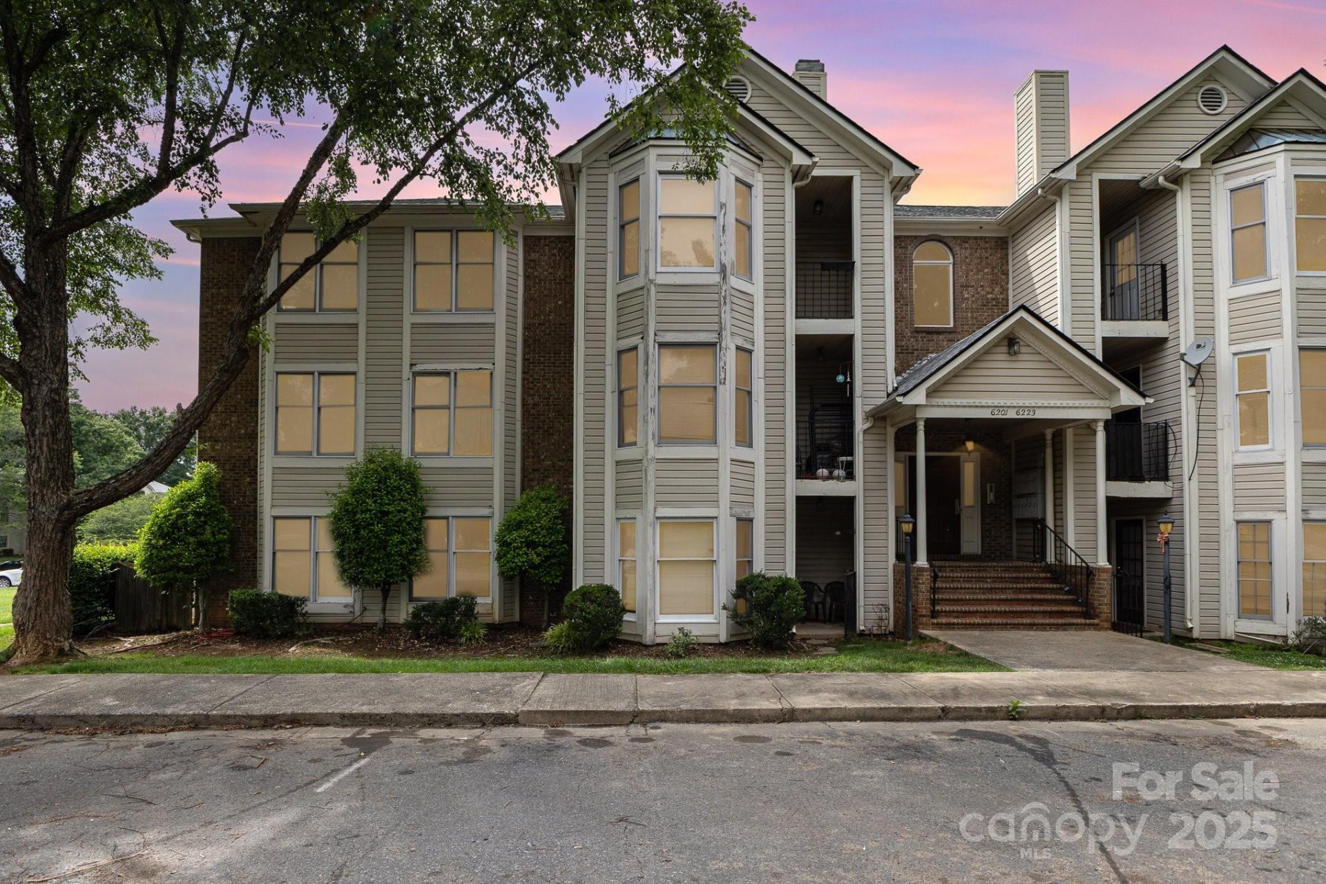 Property image 1 at 6203 Rosecroft Drive, Charlotte, NC 28215