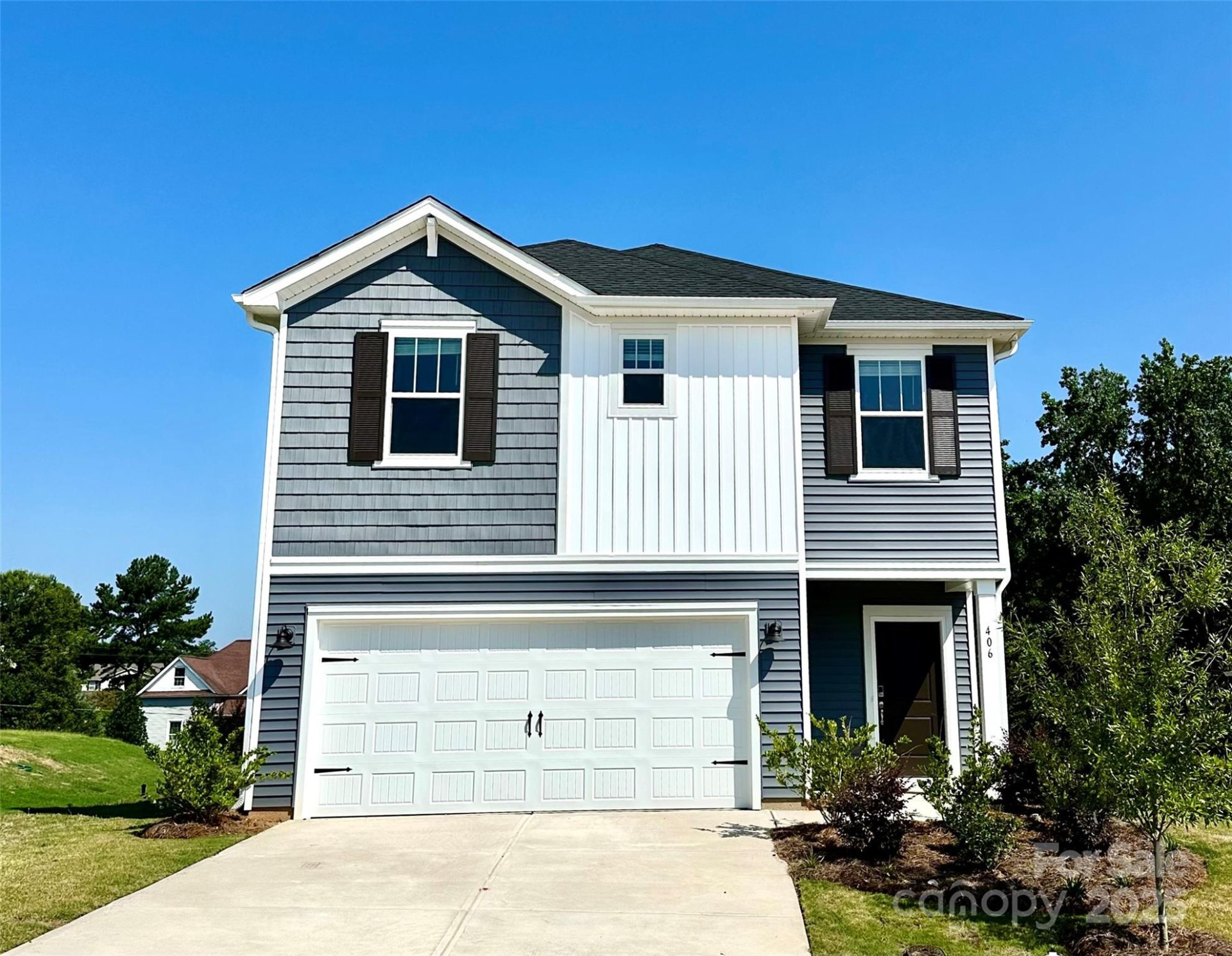 406 Luna Lane
