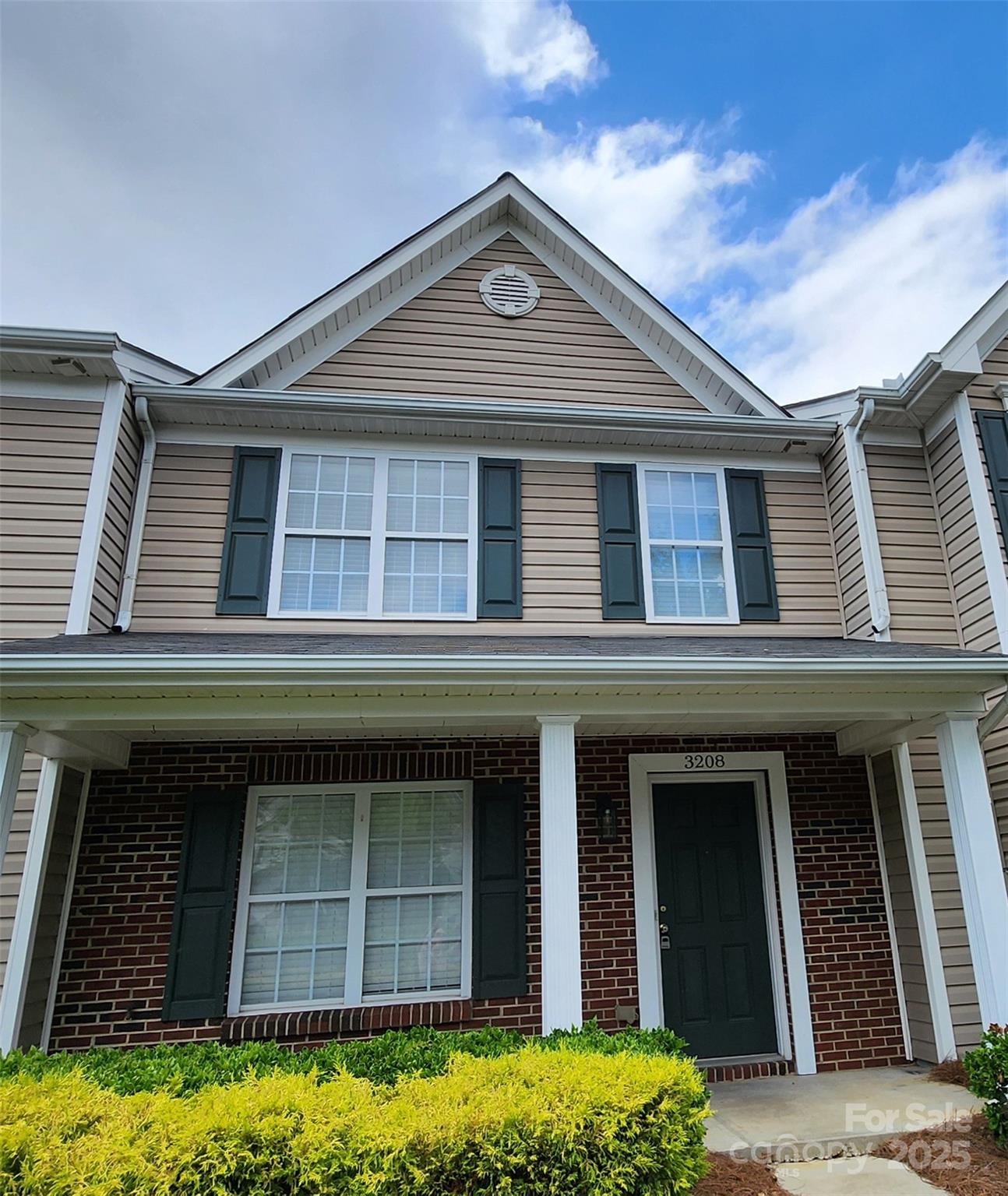 3208 Barons Court Road