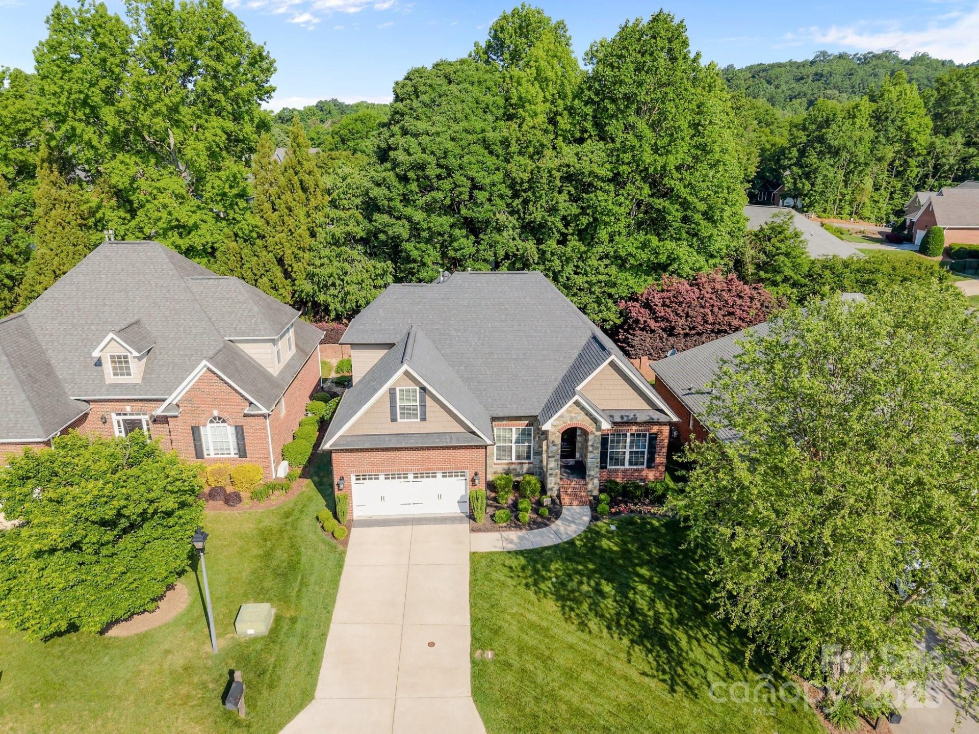 Property image 4 at 4004 Saint Andrews Court, Cramerton, NC 28032