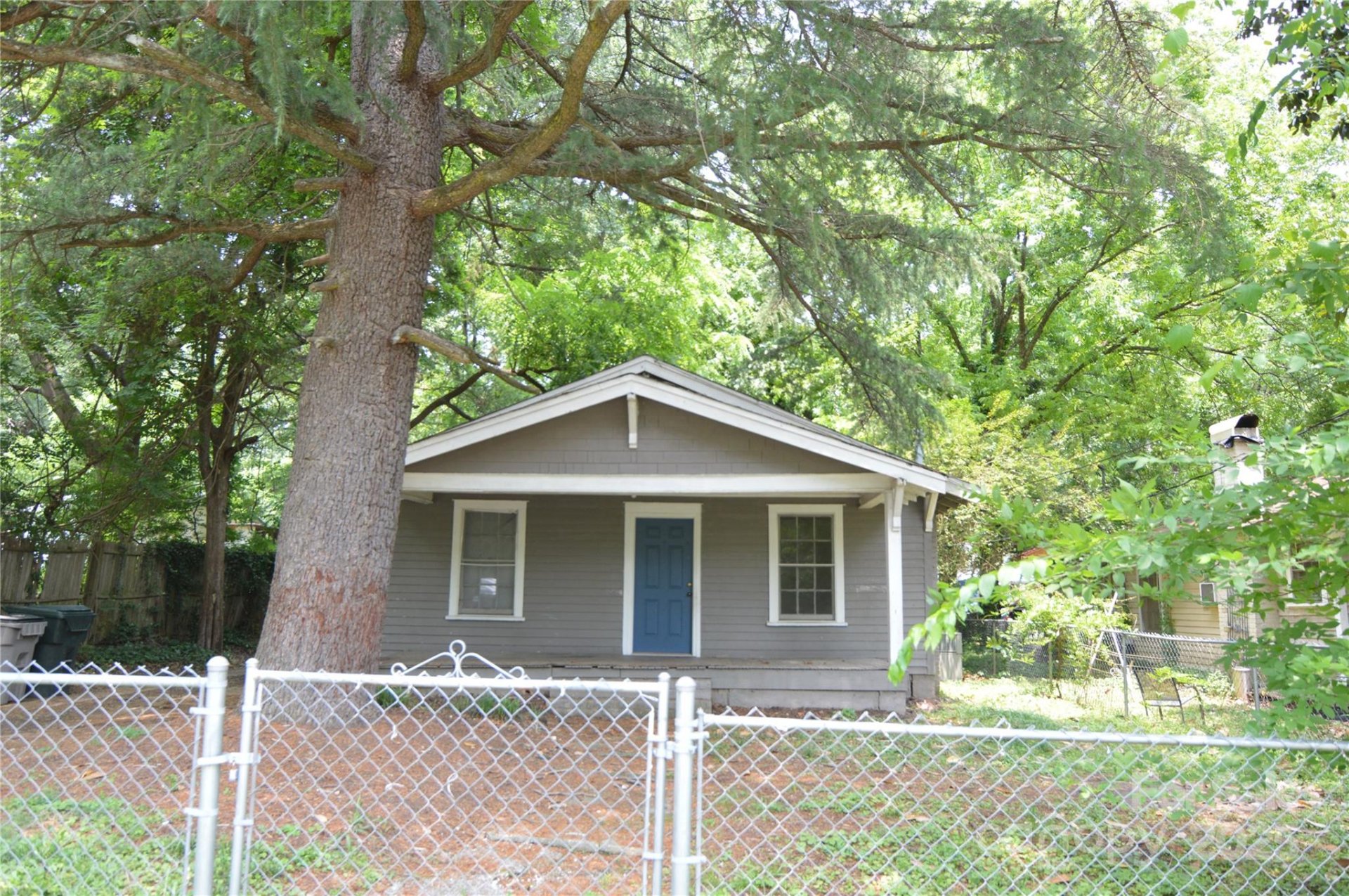 Property image 1 at 1216 Mountain Avenue, Gastonia, NC 28052