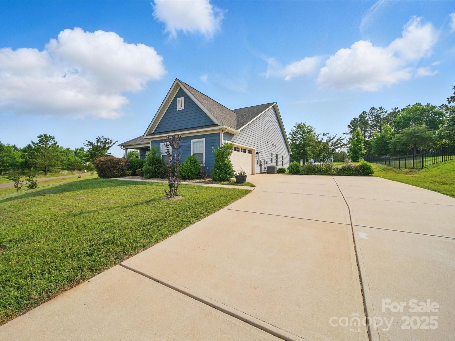 Property image 2 at 11225 Island View Lane, Lancaster, SC 29720