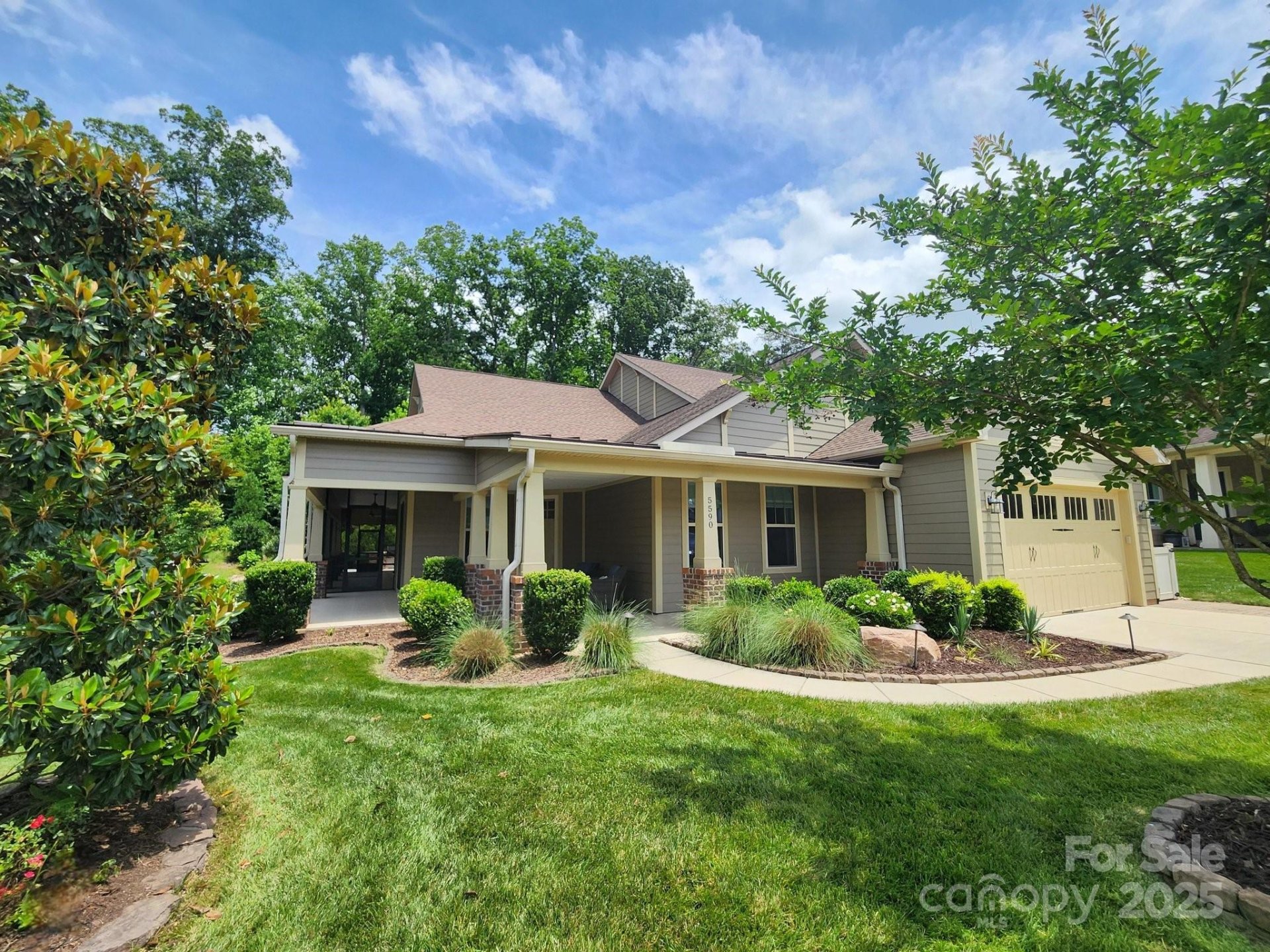 Trilogy Lake Norman, Denver Community