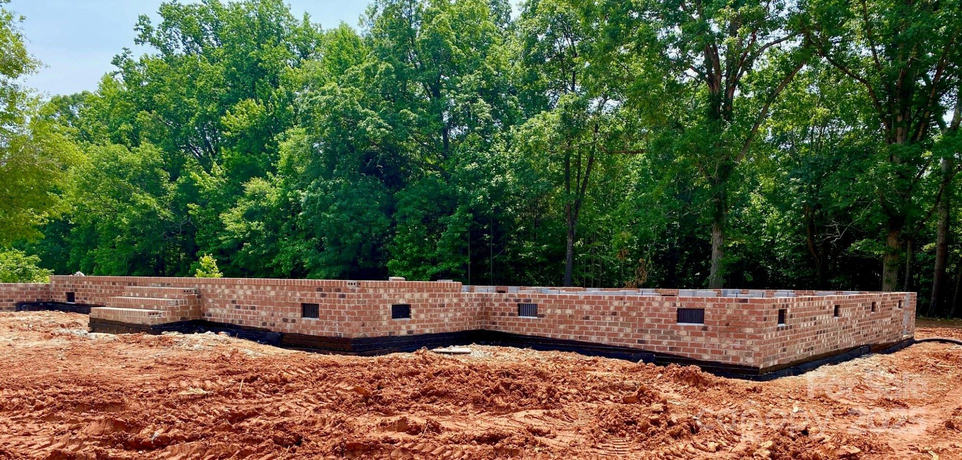 Property image 2 at 5053 Carolina Drive, Gastonia, NC 28056