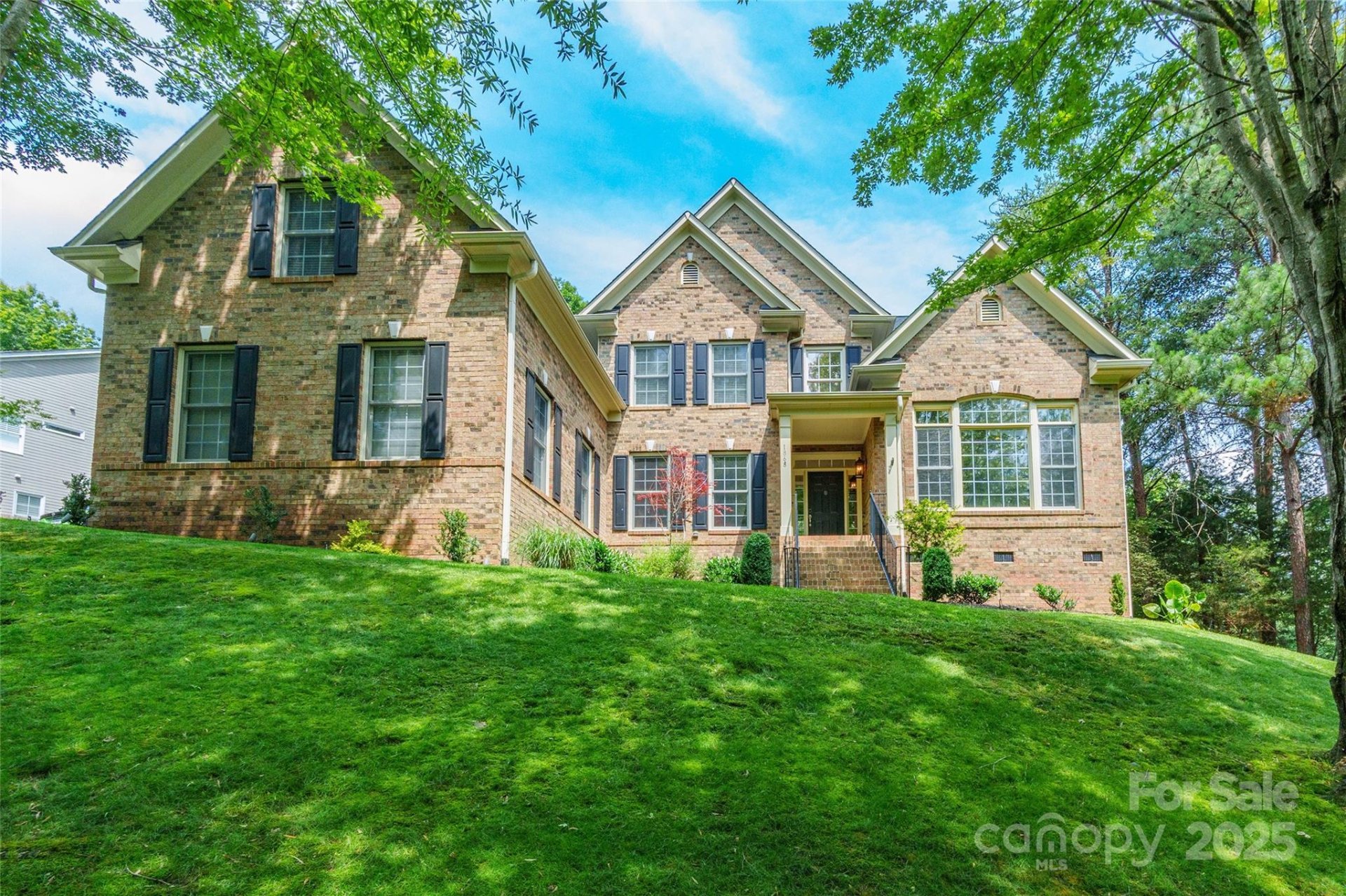 1868 Chestnut Hill Drive