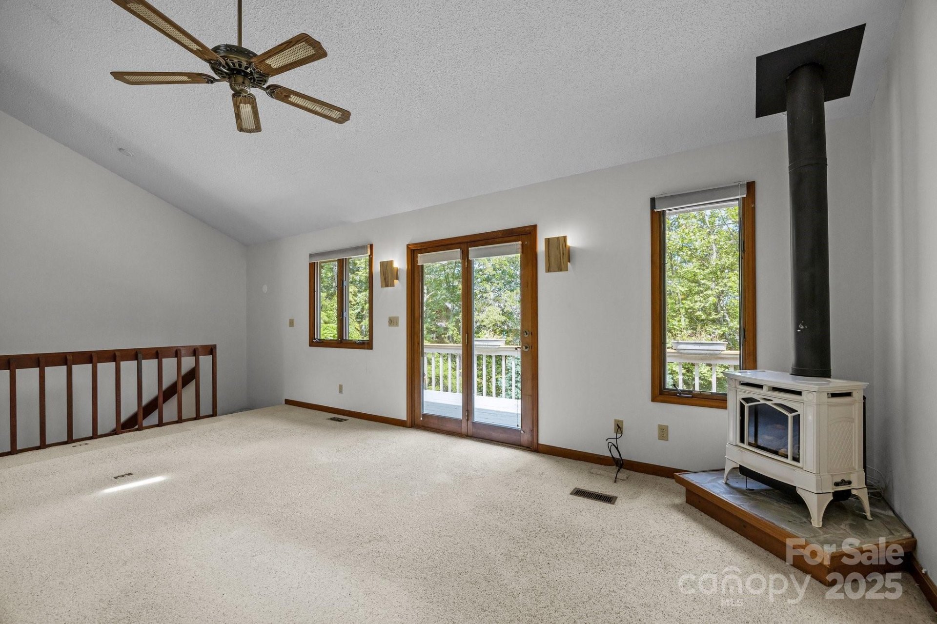 Property image 4 at 4 Zachary Ridge Road, Asheville, NC 28804