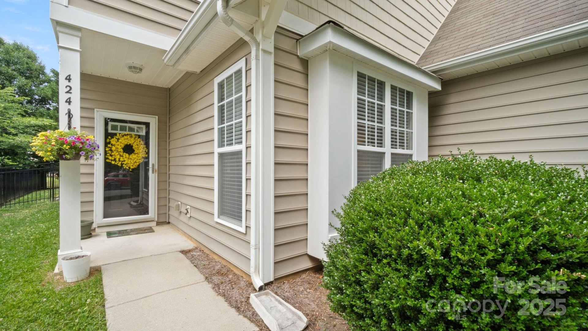 Property image 2 at 424 Paperbark Lane, Rock Hill, SC 29732