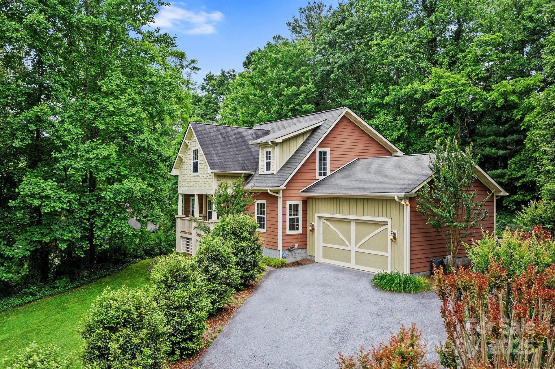 Property image 2 at 508 Fairway Drive, Hendersonville, NC 28739