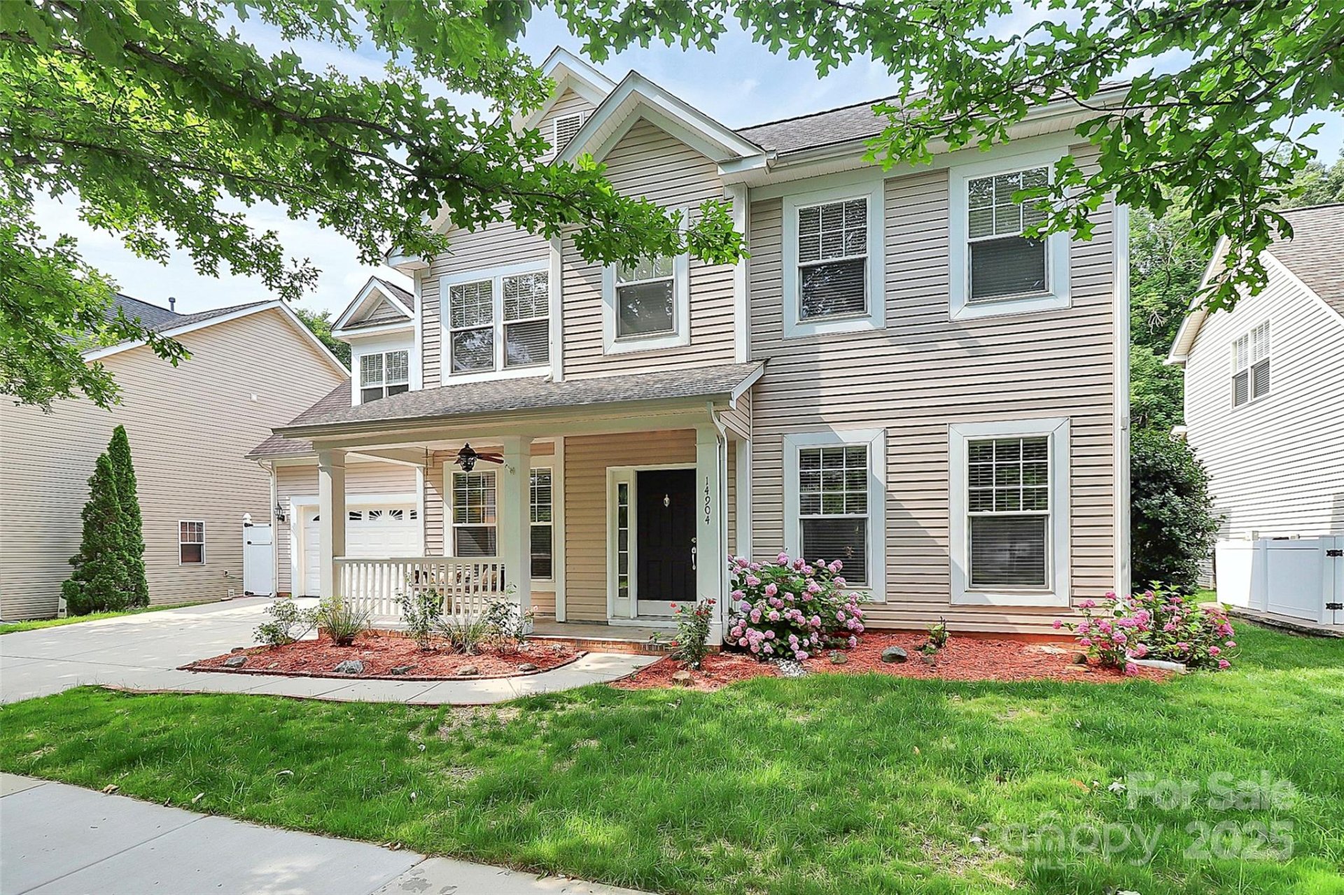 14904 Rosemary Way Drive