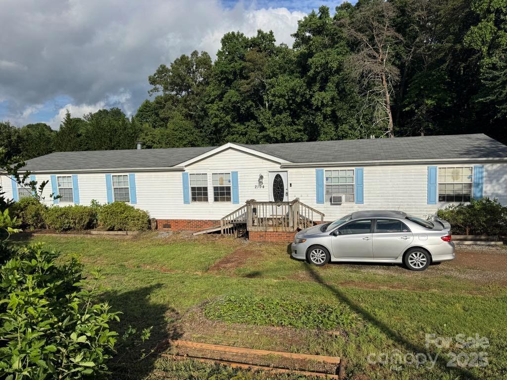 Property image 3 at 2194 Sterling Ridge Drive, Newton, NC 28658