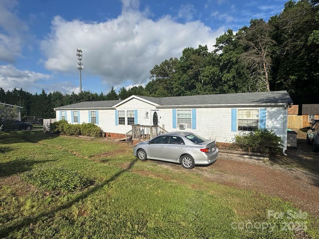 Property image 4 at 2194 Sterling Ridge Drive, Newton, NC 28658