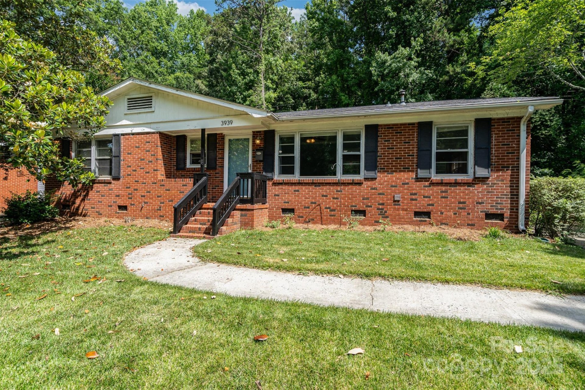 Property image 5 at 3939 Sheffield Drive, Charlotte, NC 28205