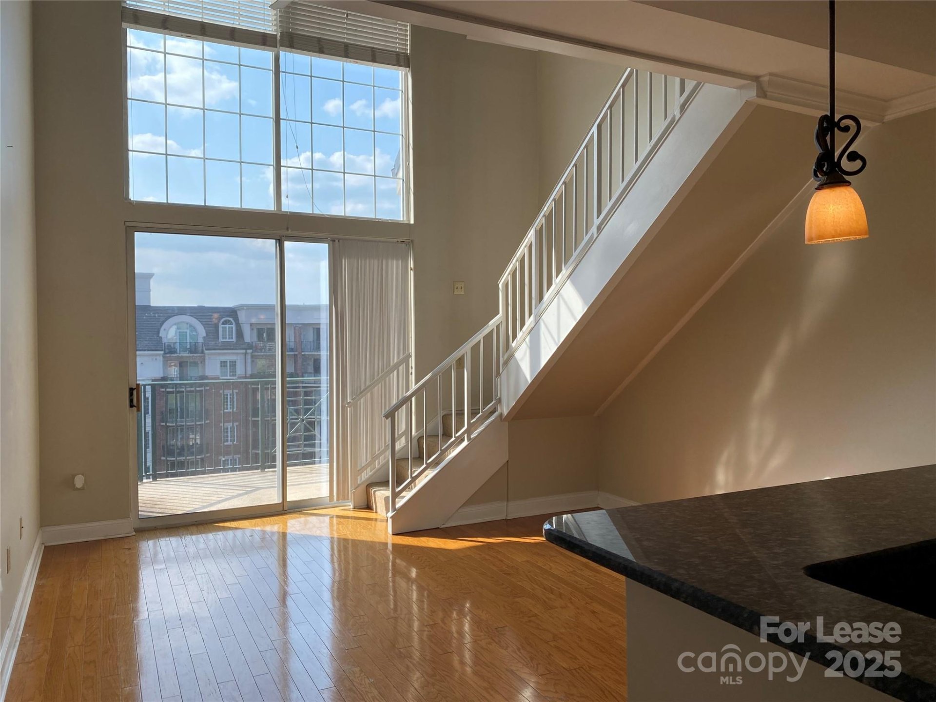 300 W 5th Street
