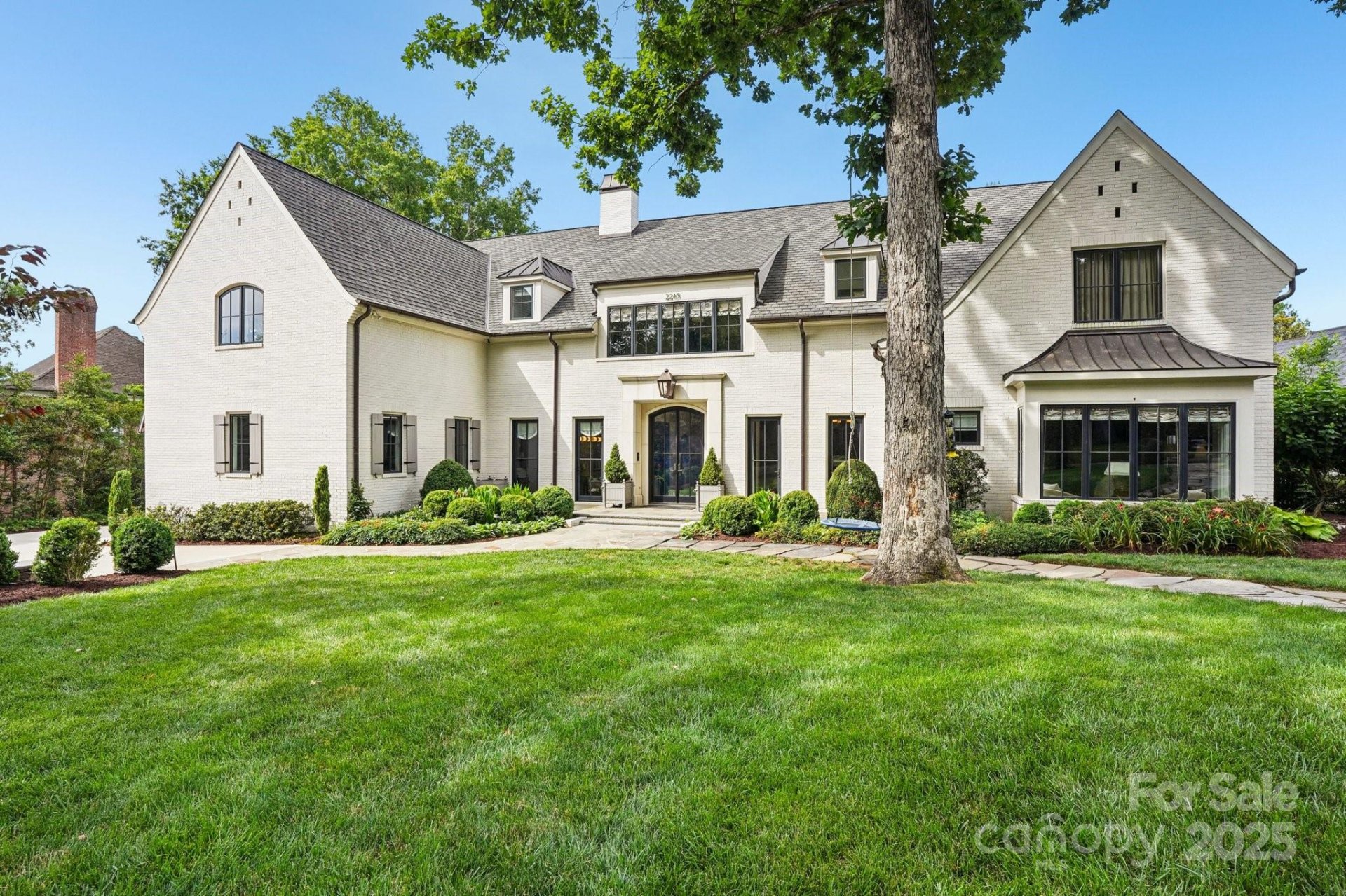 Property image 4 at 2215 Cortelyou Road, Charlotte, NC 28211