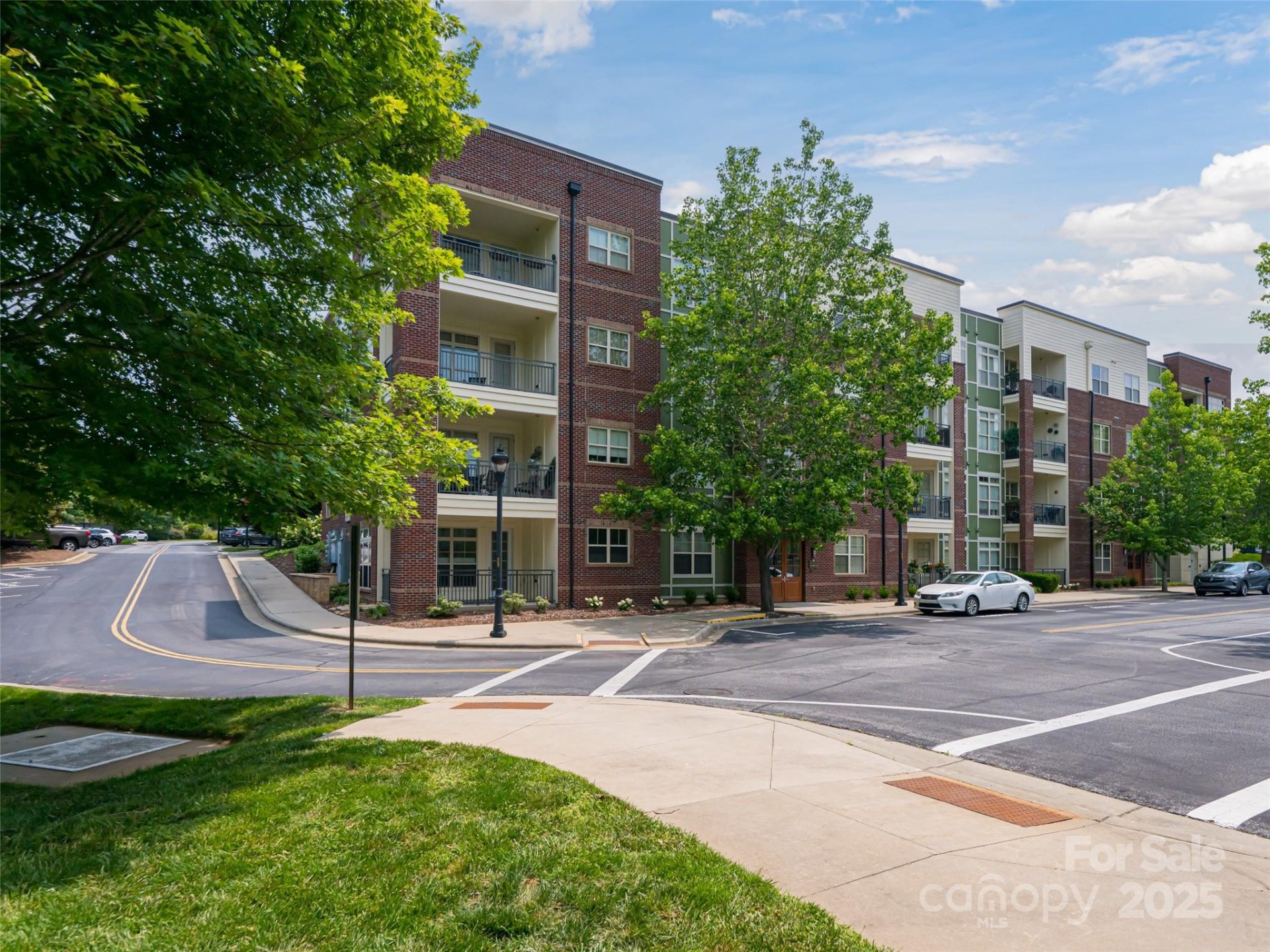 Property image 4 at 5 Farleigh Street, Asheville, NC 28803