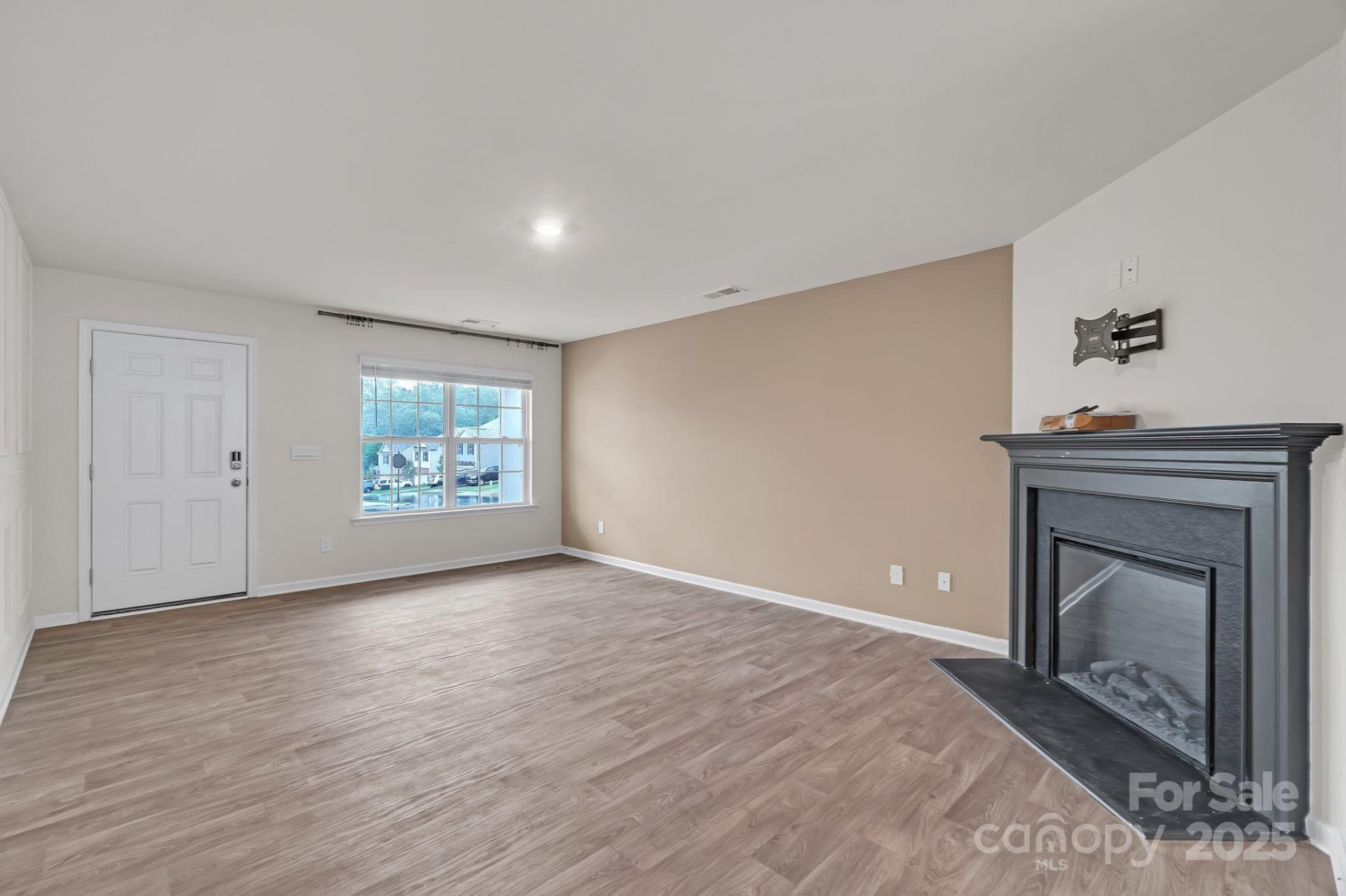 Property image 4 at 1323 Mifflin Lane, Dallas, NC 28034