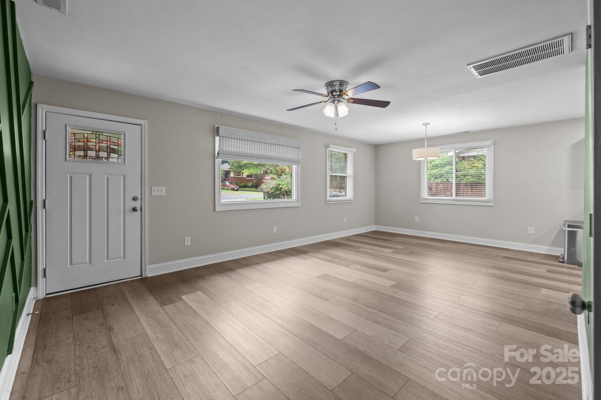 Property image 4 at 5008 Unaka Avenue, Charlotte, NC 28205