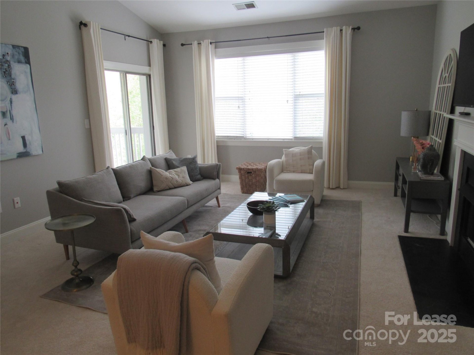 Property image 1 at 5601 Fairview Road, Charlotte, NC 28209