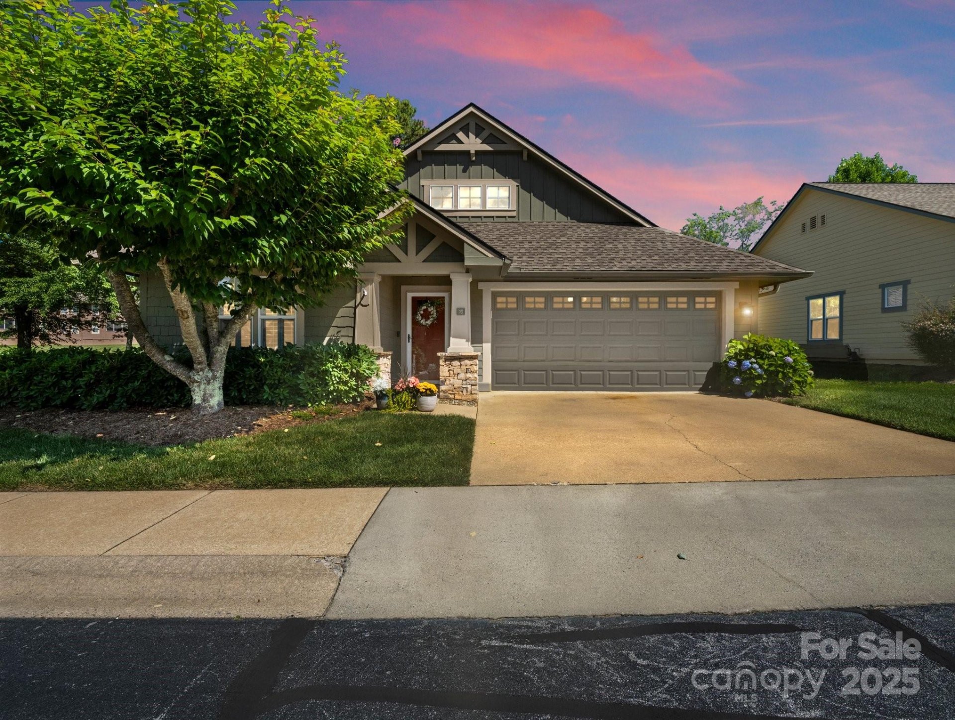 Property image 4 at 10 Gray Wolf Lane, Hendersonville, NC 28792