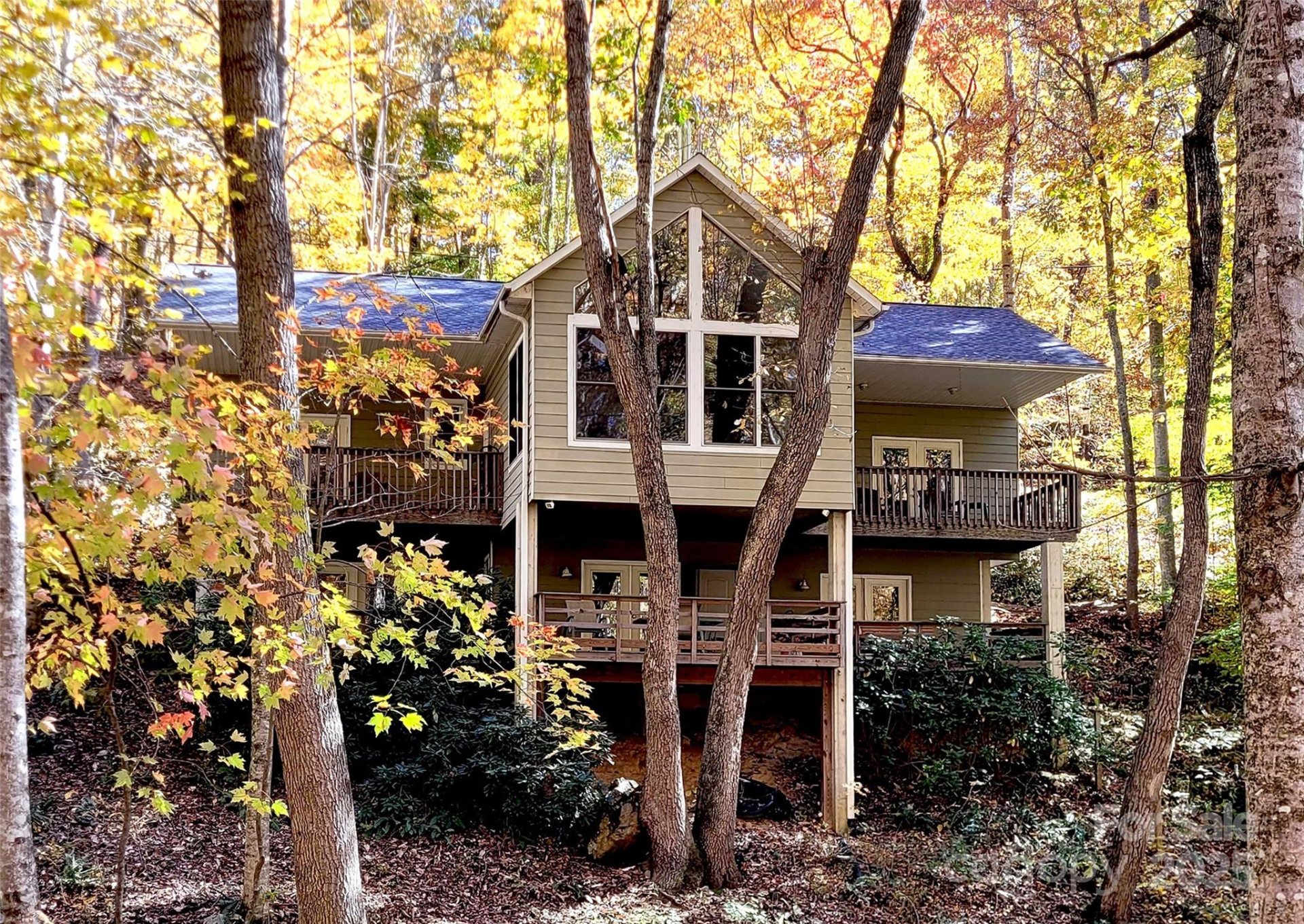 Shadow Woods, Waynesville Community