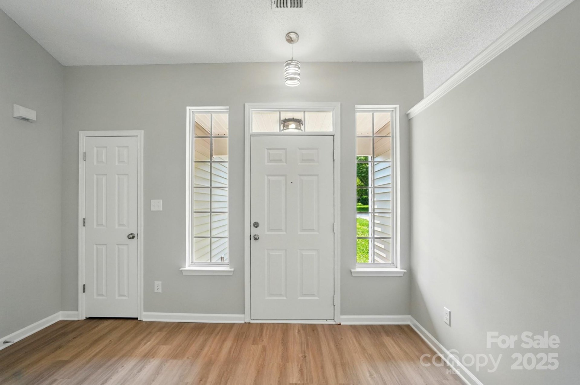Property image 4 at 7922 Travers Run Drive, Charlotte, NC 28215