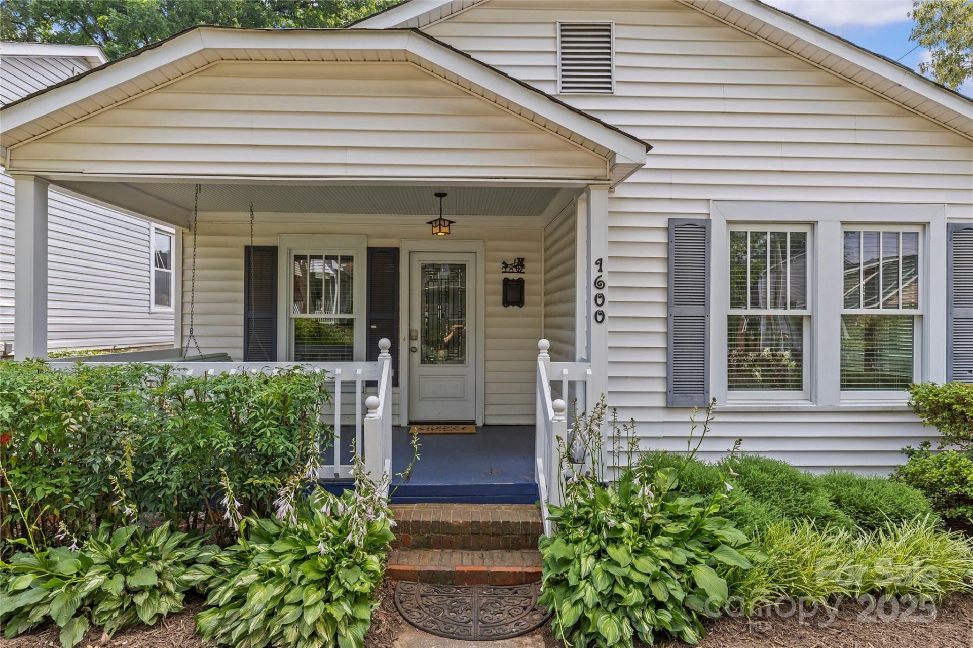 Property image 3 at 1600 Onslow Drive, Charlotte, NC 28205