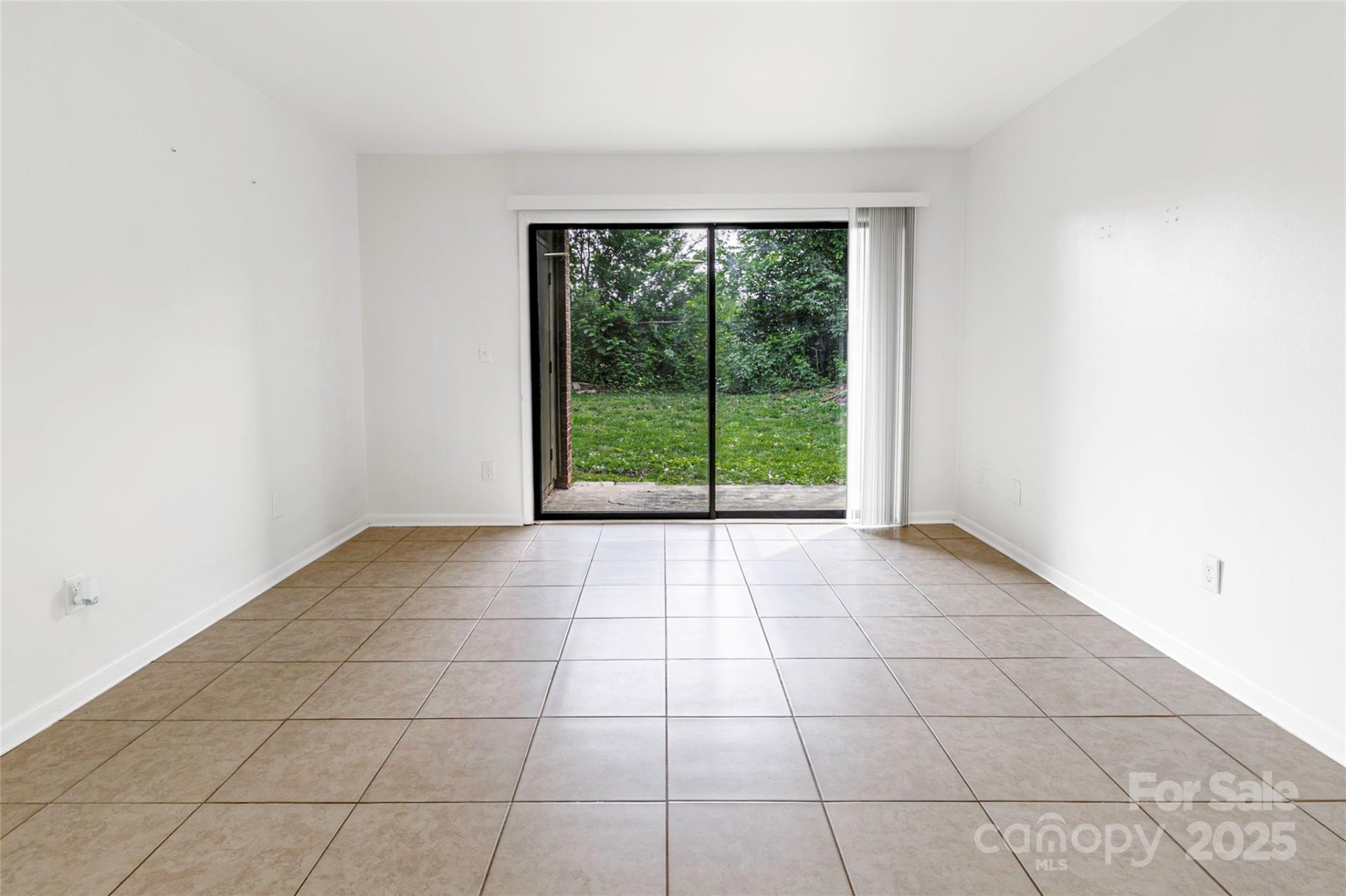 Property image 3 at 326 Orchard Trace Lane, Charlotte, NC 28213