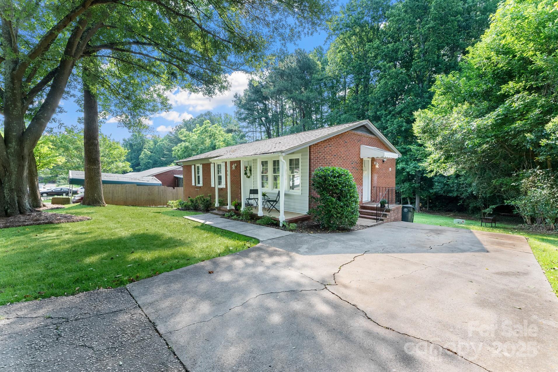 Property image 3 at 106 Valley Road, York, SC 29745