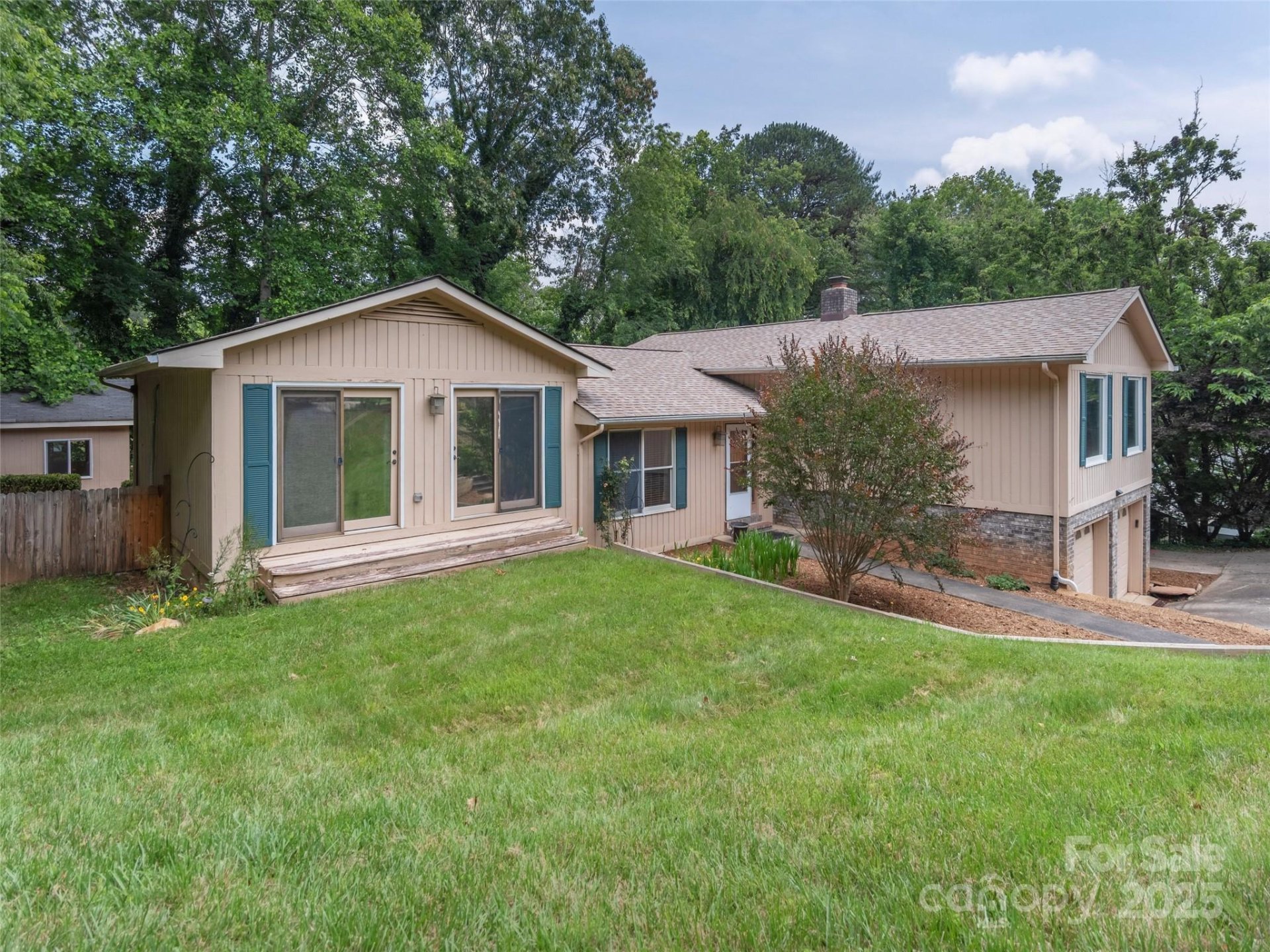Property image 2 at 51 Wake Robin Way, Asheville, NC 28805