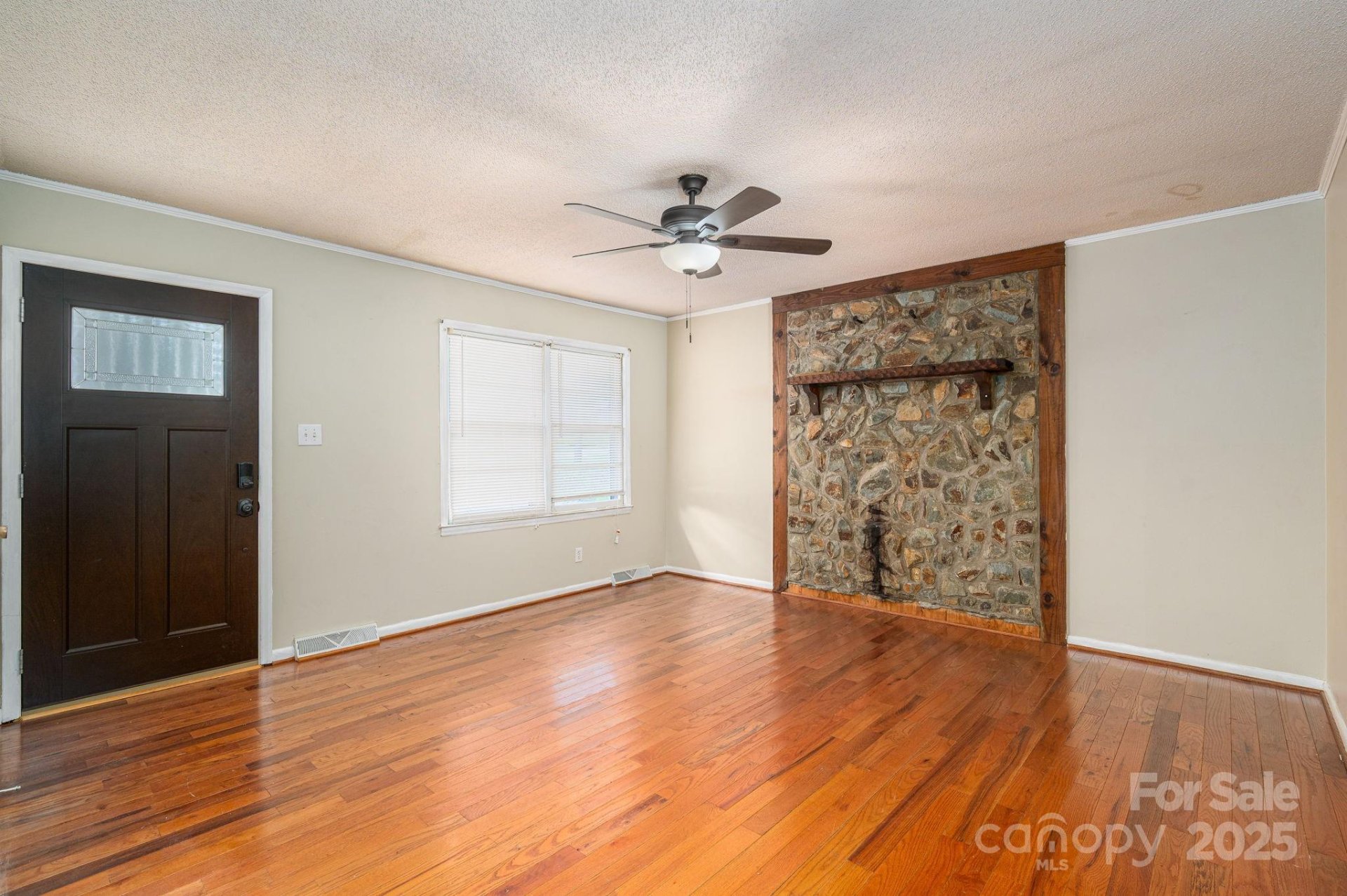 Property image 3 at 105 Smith Lane, Mount Holly, NC 28120