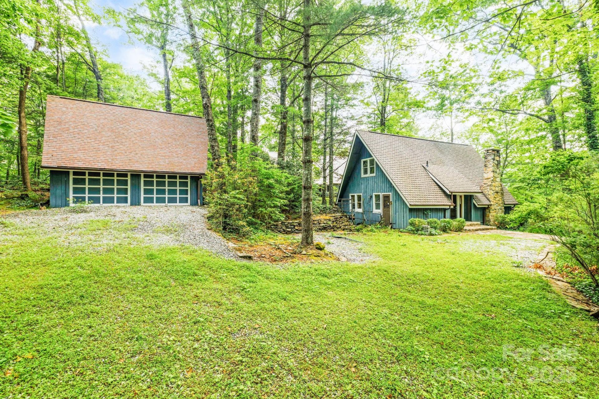 193 Falls View Drive