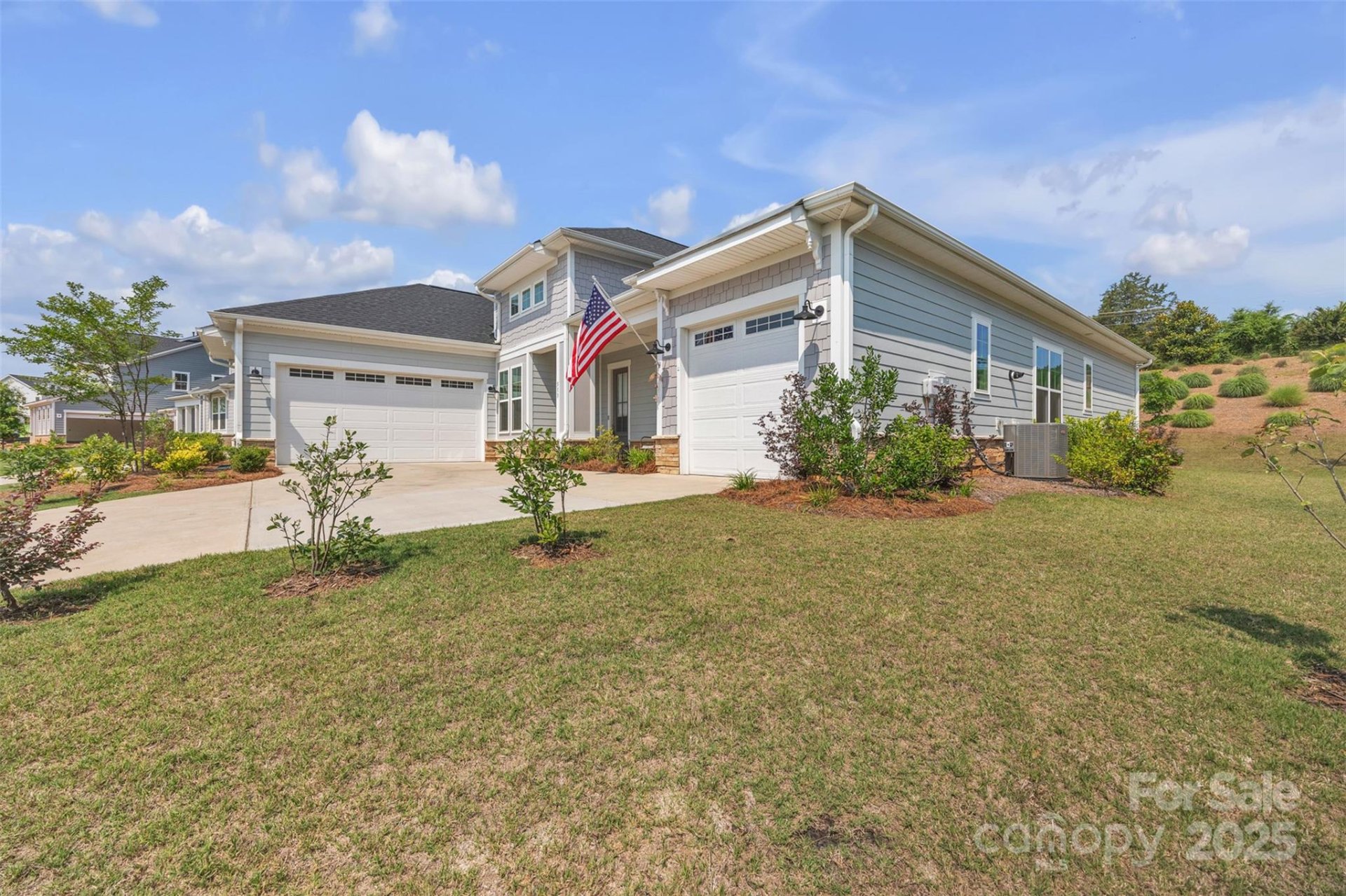Property image 2 at 513 Meadow Ridge Drive, Belmont, NC 28012