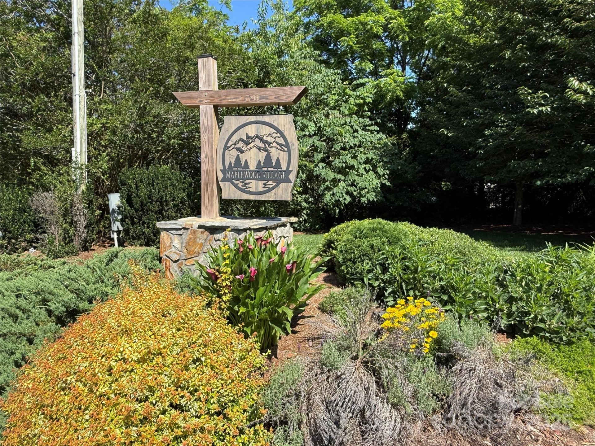 Property image 5 at 140 Maplewood Court, Hudson, NC 28638